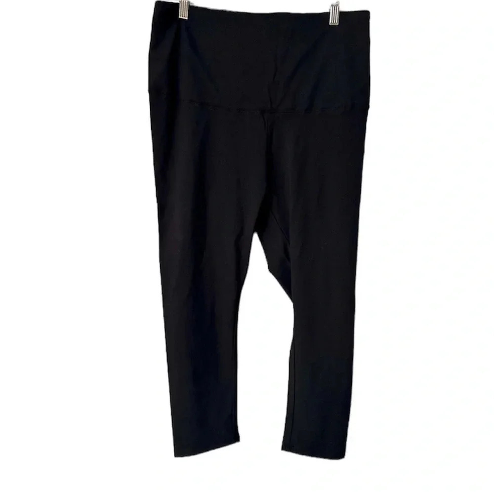 Motherhood Maternity Black Prima Postpartum Cropped Leggings NWT